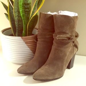Banana Republic Canton Tie Suede Booties